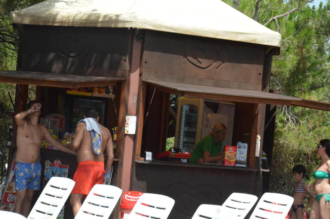 Happy Camp Mobile Homes In Camping Village Bella Sardinia S'archittu Cuglieri Extérieur photo