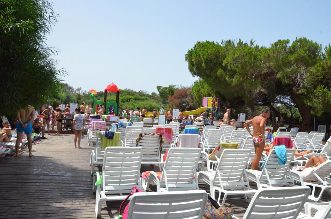 Happy Camp Mobile Homes In Camping Village Bella Sardinia S'archittu Cuglieri Extérieur photo