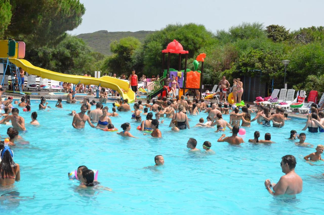 Happy Camp Mobile Homes In Camping Village Bella Sardinia S'archittu Cuglieri Extérieur photo
