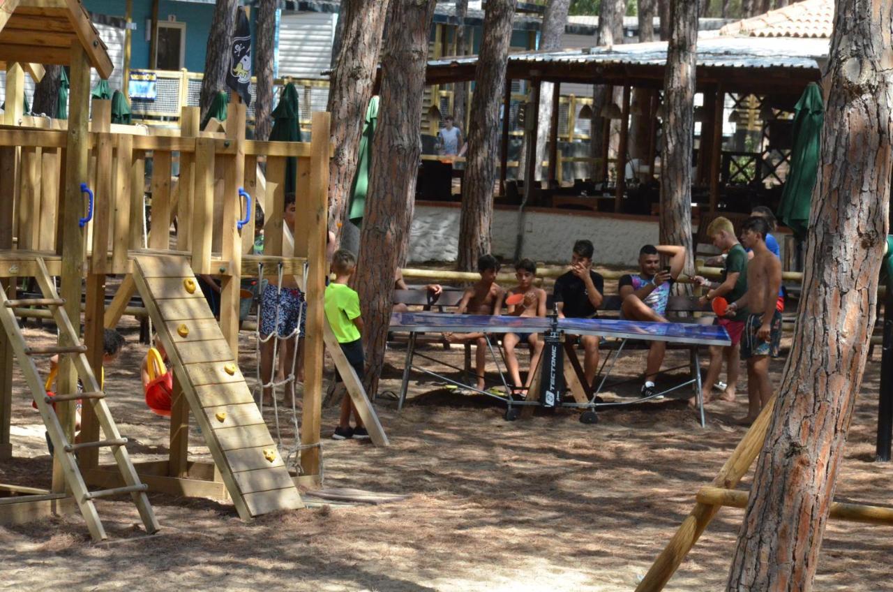 Happy Camp Mobile Homes In Camping Village Bella Sardinia S'archittu Cuglieri Extérieur photo
